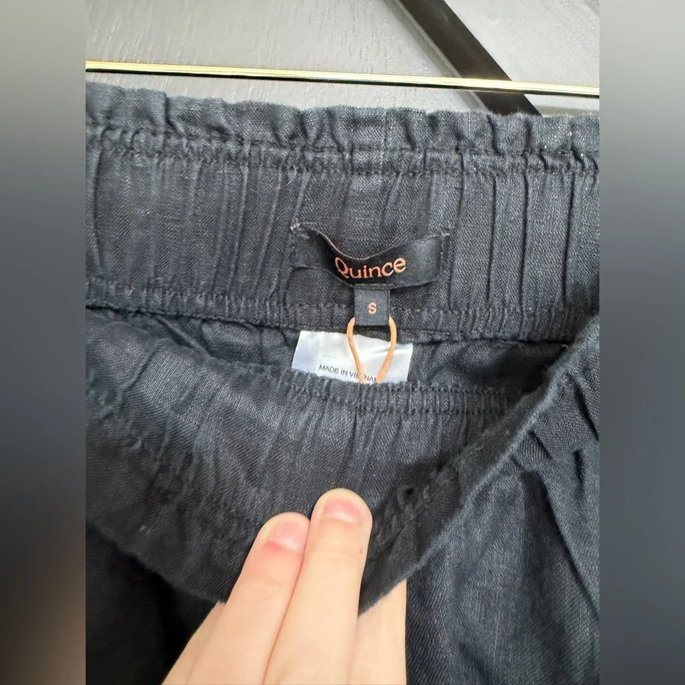 NWT Quince 100% European Linen High Waisted Shorts in Black, Size Small - Picture 7 of 10